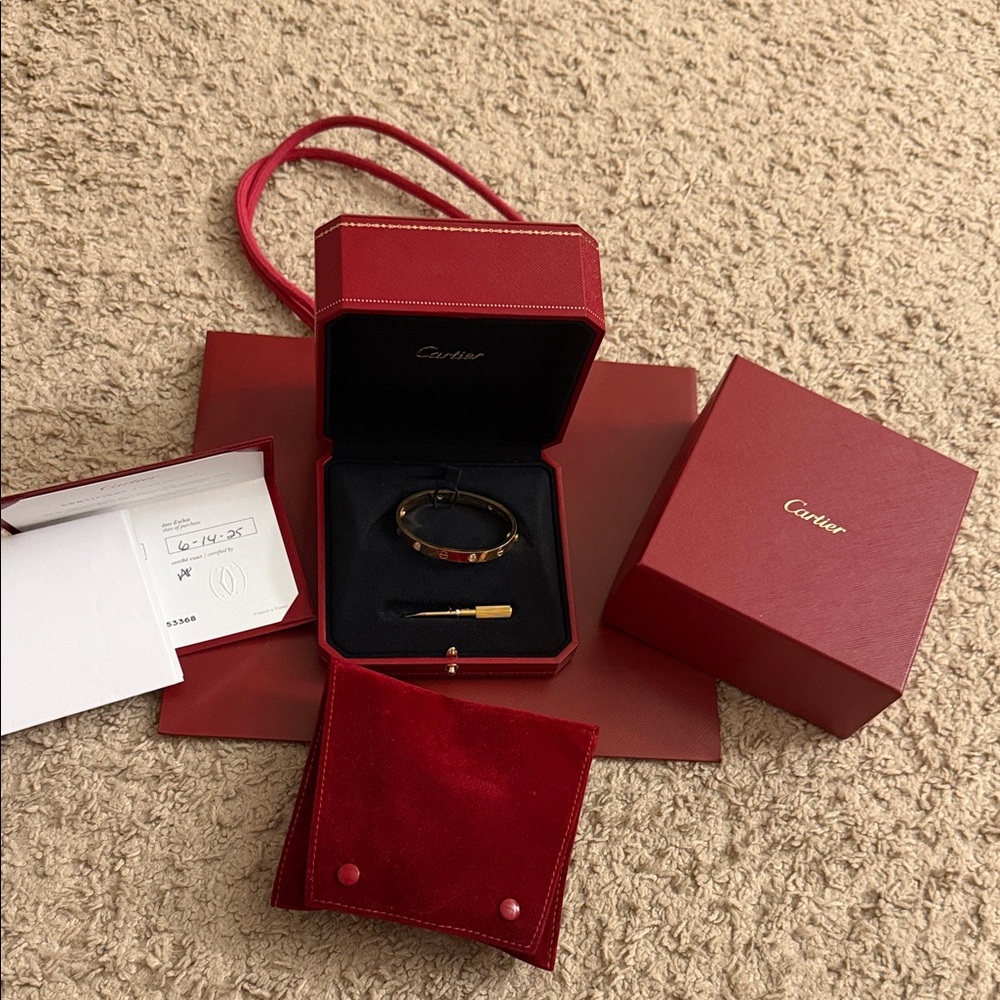 Cartier Gold Bracelet with 4 diamonds